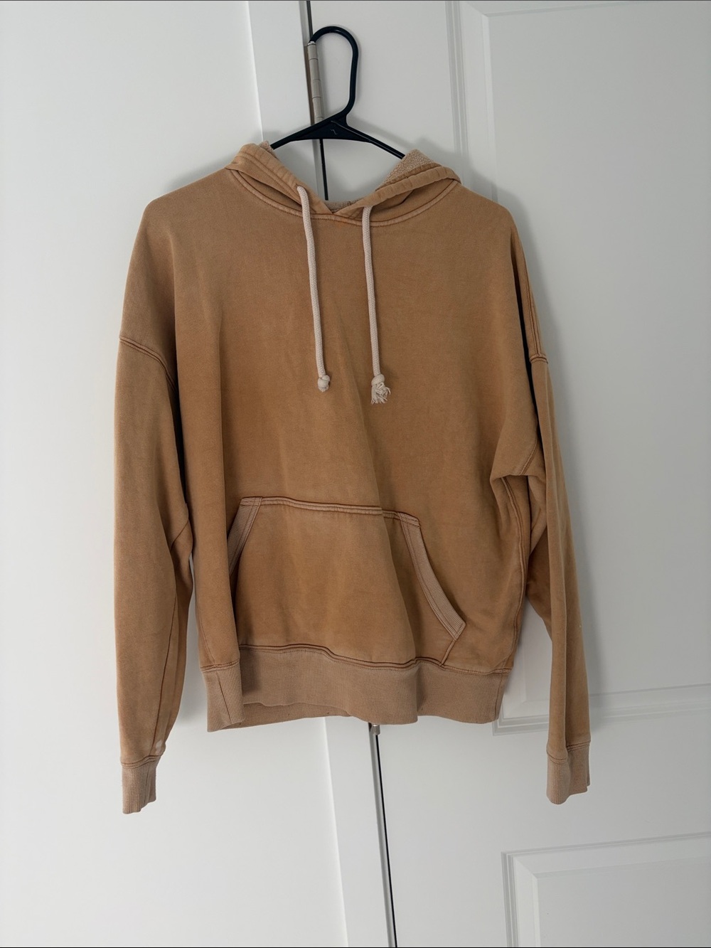 Universal Thread Women's Pullover Hoodie - Tan